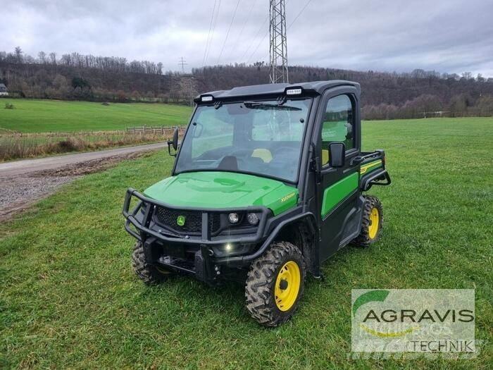 John Deere GATOR Трактори