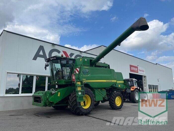 John Deere T560 Зернозбиральні комбайни