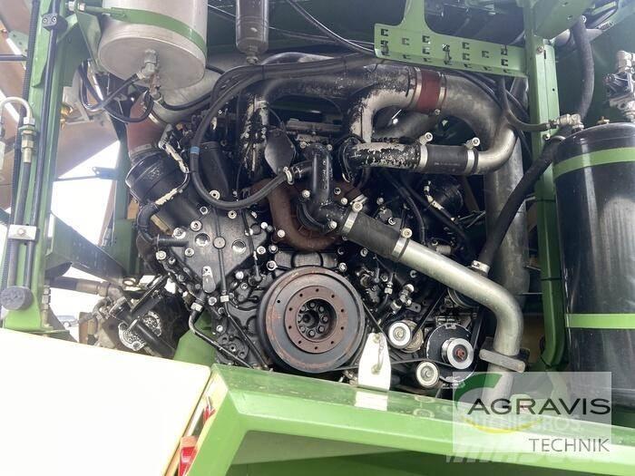 Krone BIG X 700 Кормозбиральні комбайни