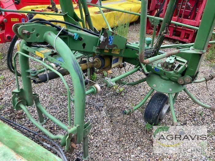 Krone KW 7.70/6 Граблі і сінозворушувачі
