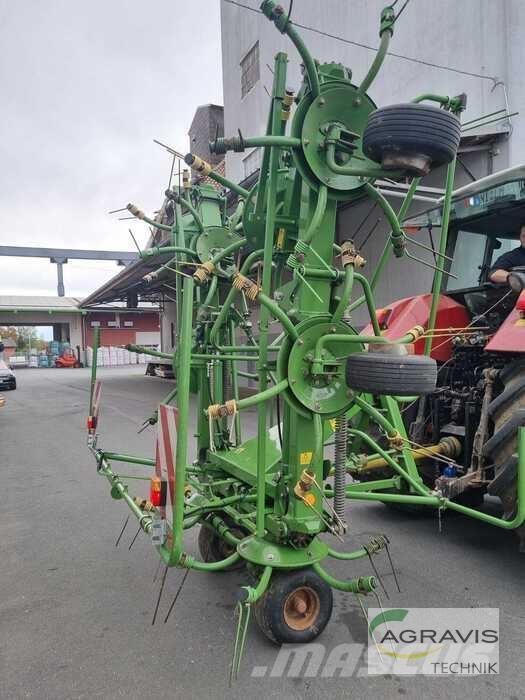 Krone KW 8.82 Граблі і сінозворушувачі
