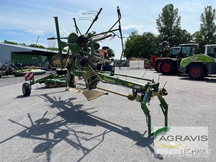 Krone SWADRO 810 Граблі і сінозворушувачі