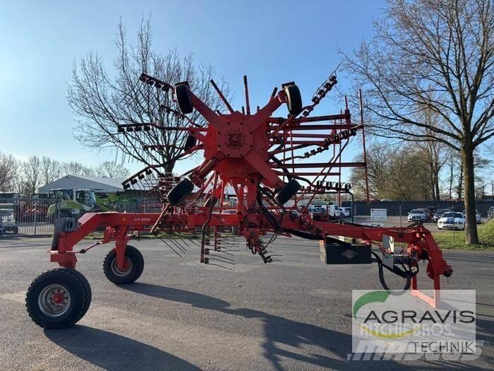 Kuhn GA 8521 Граблі і сінозворушувачі