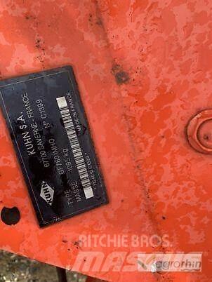 Kuhn GF7601MHO Граблі і сінозворушувачі