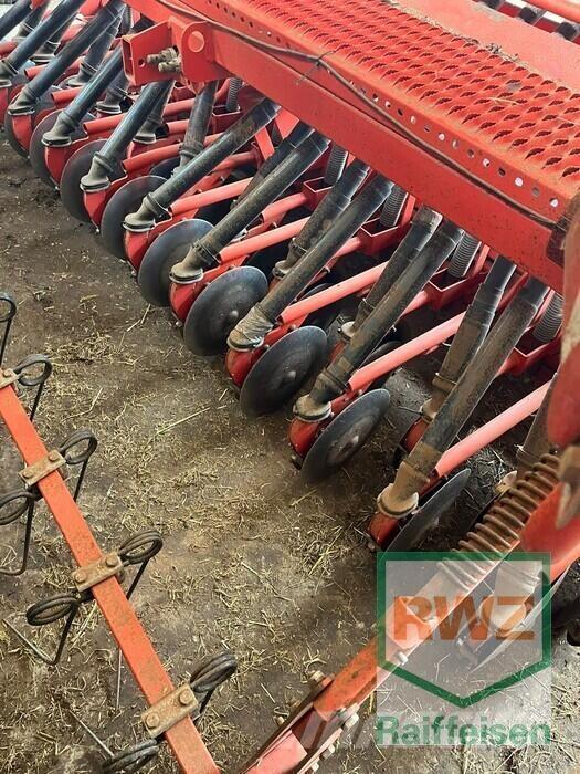 Kuhn INTEG2-3M / HR304D Сівалки