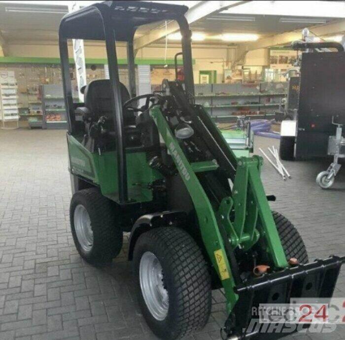 Manitou MLA 1-25 Трактори