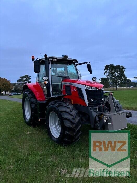 Massey Ferguson 6S 155 Трактори