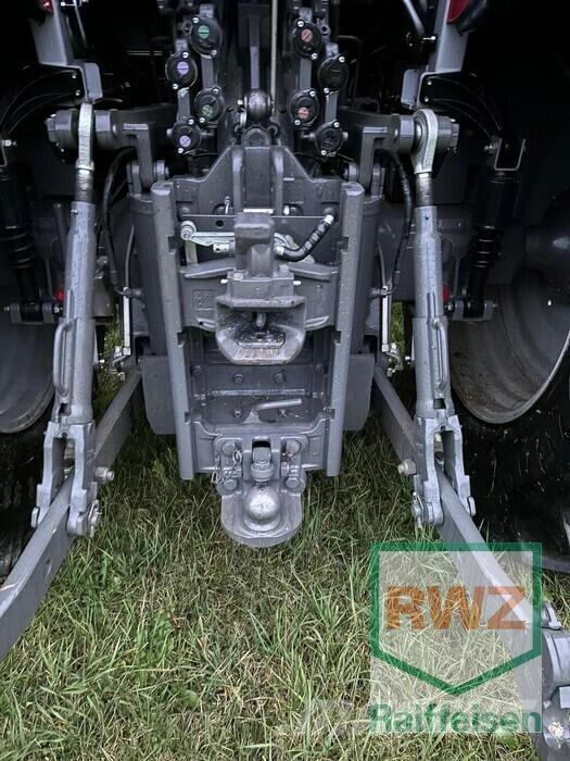 Massey Ferguson 6S 155 Трактори