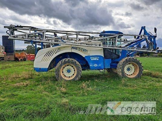 Matrot MAESTRIA 15 Причіпні обприскувачі
