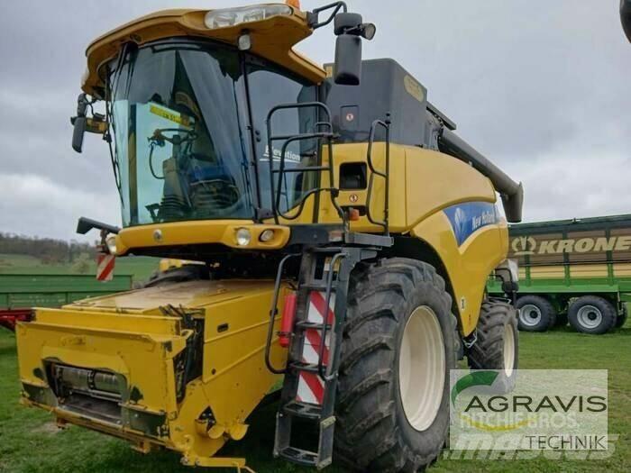 New Holland CR 9060 Зернозбиральні комбайни