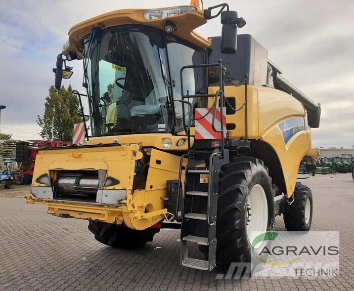 New Holland CR 960 Зернозбиральні комбайни