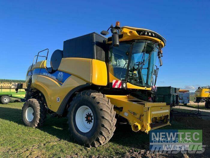 New Holland CX 6.90 Зернозбиральні комбайни