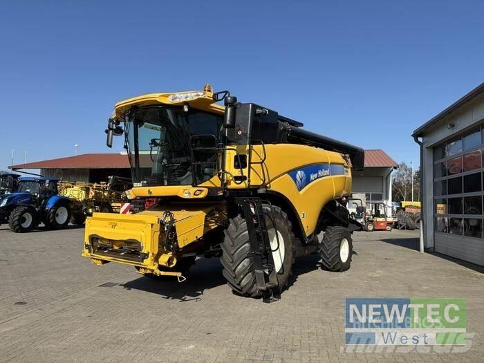New Holland CX 8060 Зернозбиральні комбайни