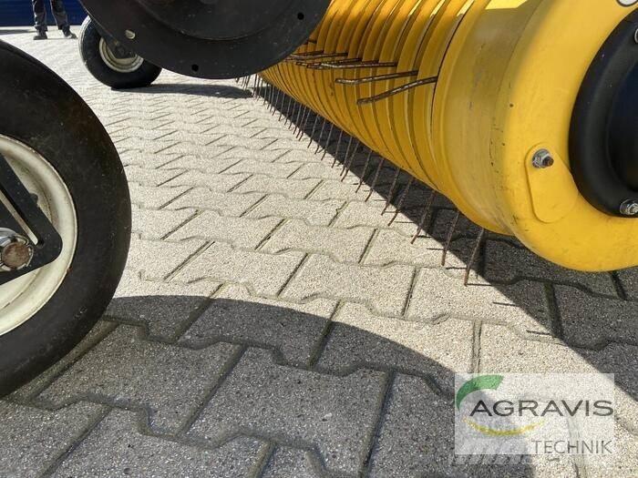 New Holland FR 500 Кормозбиральні комбайни