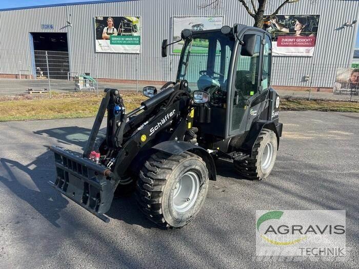 Schäffer 2445 S Фронтальні навантажувачі