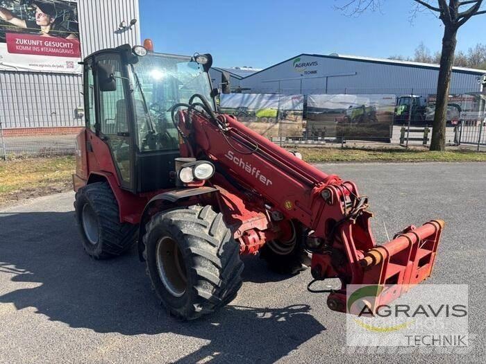 Schäffer 460 T Фронтальні навантажувачі