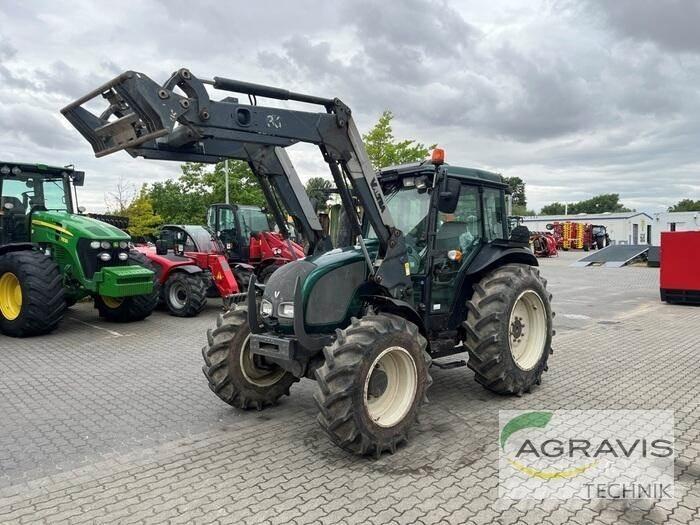 Valtra A 83 H Трактори
