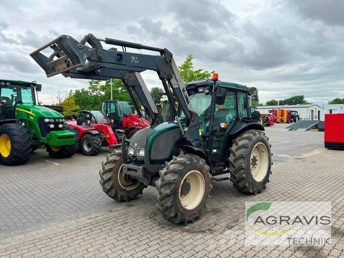 Valtra A 83 H Трактори