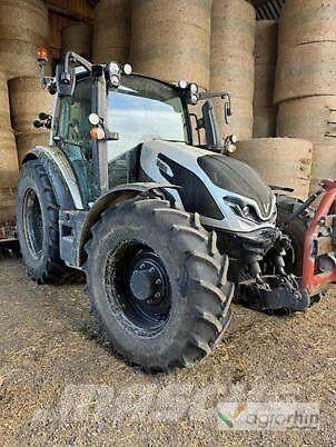 Valtra G125E ACTIVE Трактори
