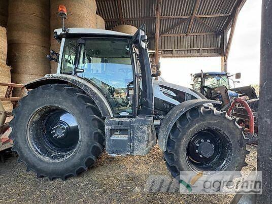 Valtra G125E ACTIVE Трактори
