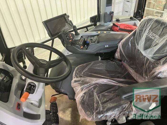 Valtra G125EV Трактори