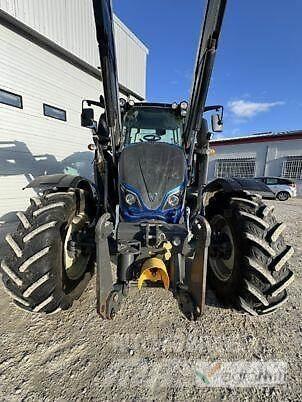 Valtra N134A Трактори