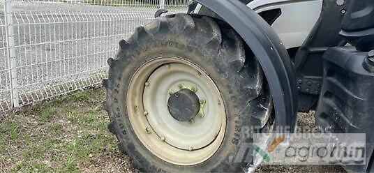 Valtra N135D Трактори