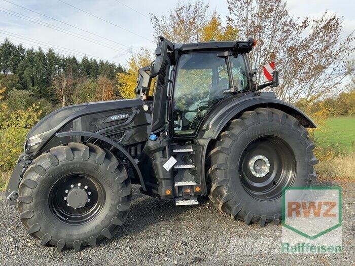 Valtra Q305 Трактори