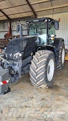 Valtra S354 Трактори