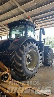 Valtra S354 Трактори