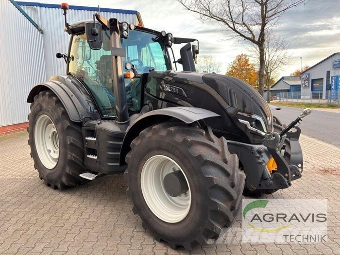 Valtra T 235 D Трактори