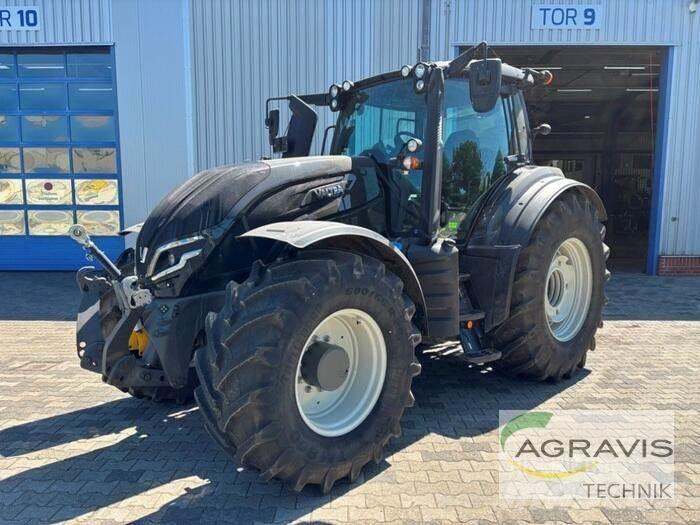 Valtra T 235 D 2A1 Трактори