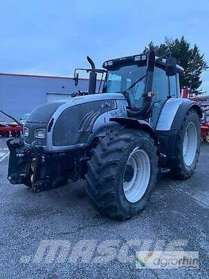 Valtra T172 HITECH Трактори