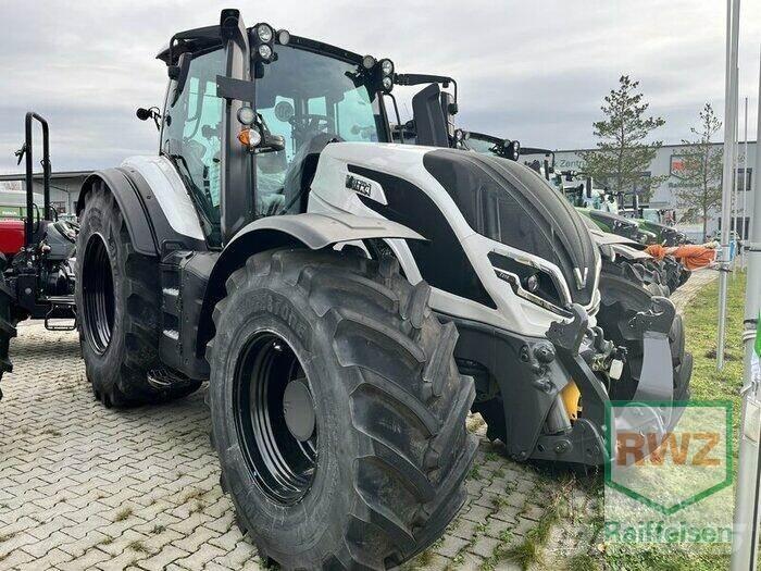 Valtra T215 Direct Трактори