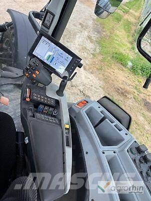 Valtra T234 VERSU Трактори