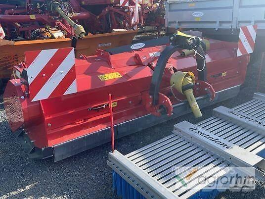 Vicon CZ320 Газонні і лукові косилки