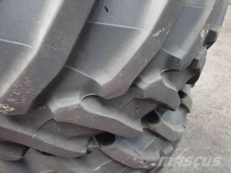 BKT 540 / 65 R30 Колеса