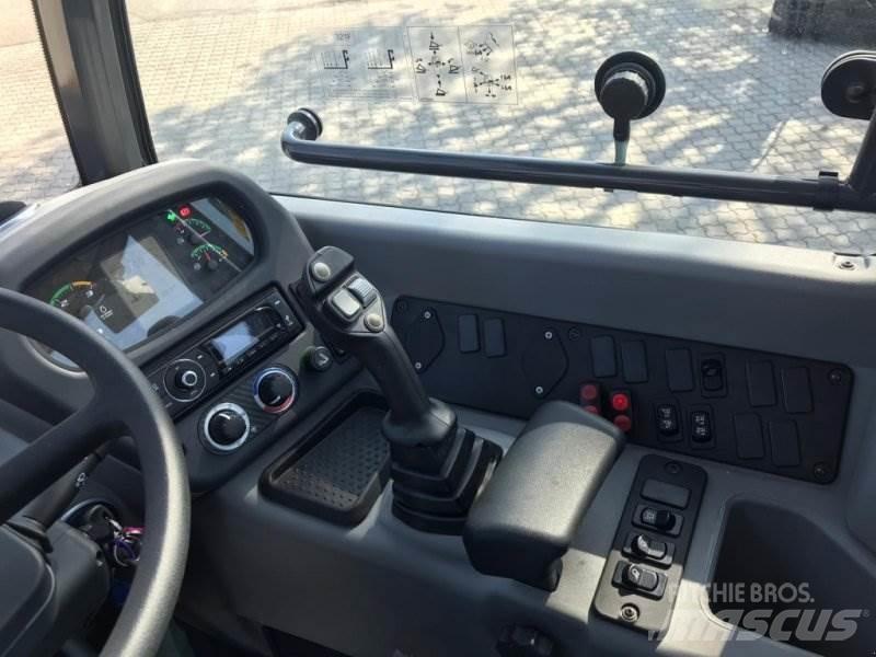 CASE 321F Фронтальні навантажувачі