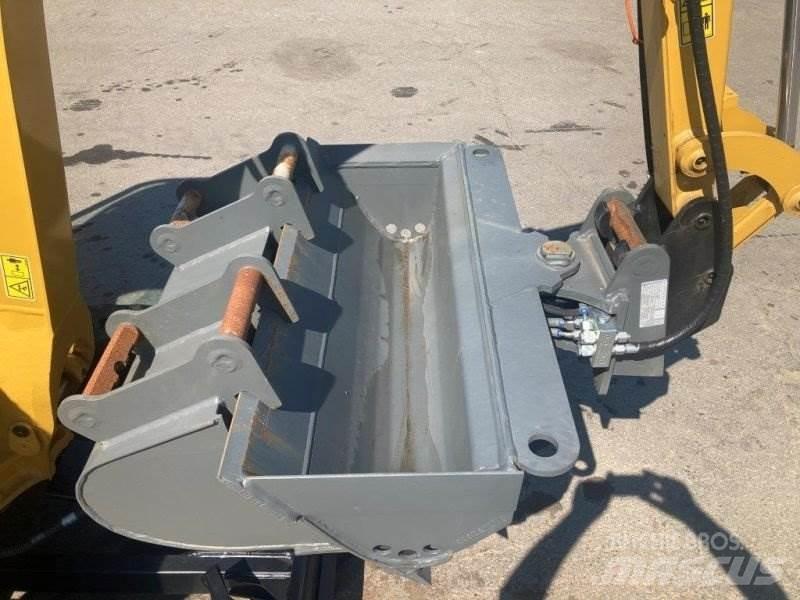 CAT 301.8-05A Міні-екскаватори < 7т
