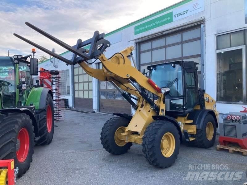 CAT 908 Фронтальні навантажувачі