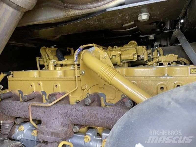 CAT 938M Фронтальні навантажувачі