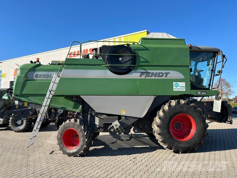 Fendt 5250 L Зернозбиральні комбайни
