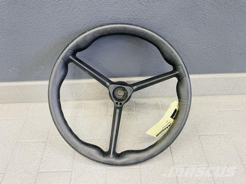 Fendt LENKRAD Трактори