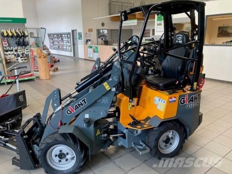 GiANT G1200 Міні-навантажувачі