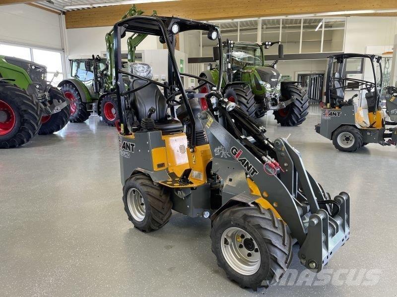 GiANT G1200 HD Міні-навантажувачі