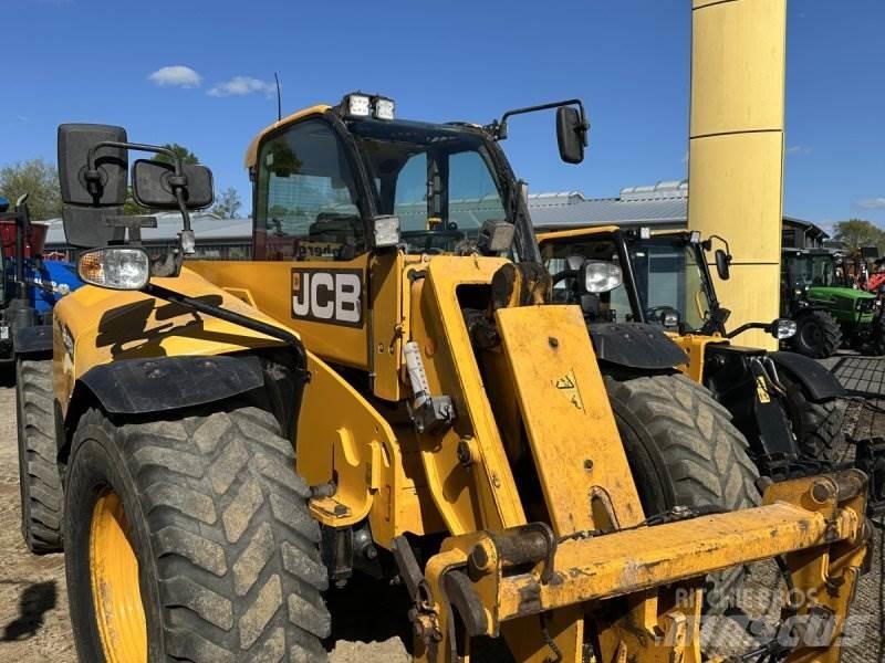 JCB 542-70 Телескопічні навантажувачі