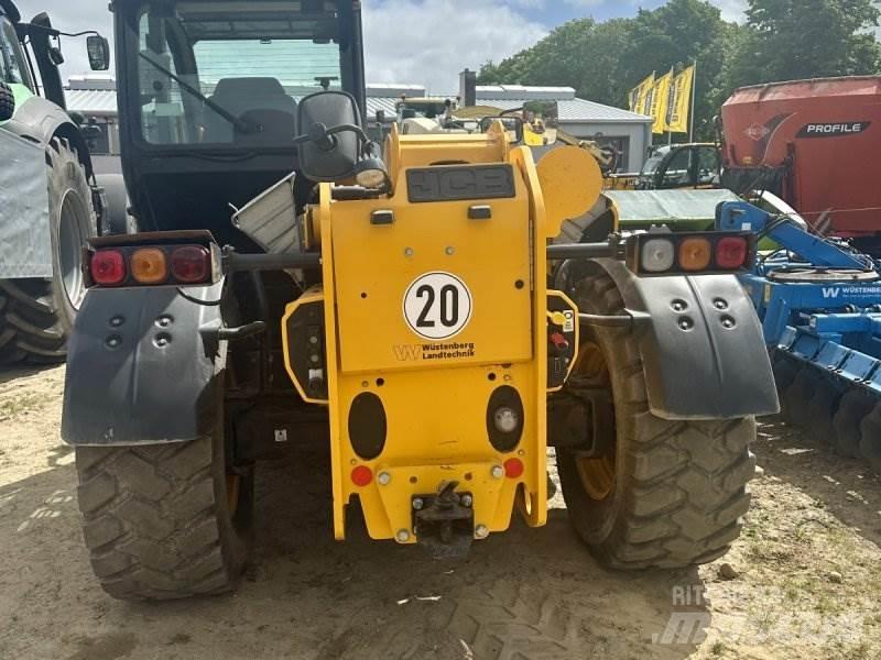 JCB 542-70 Телескопічні навантажувачі