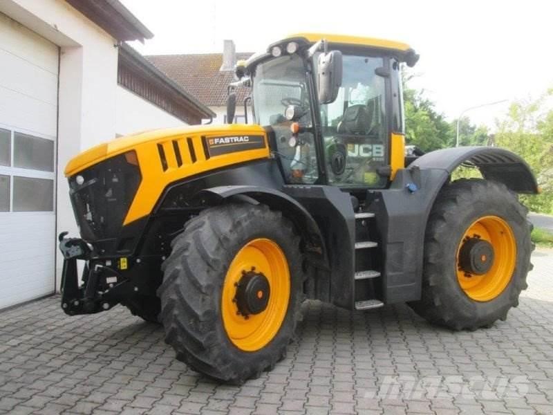 JCB 8330 Трактори