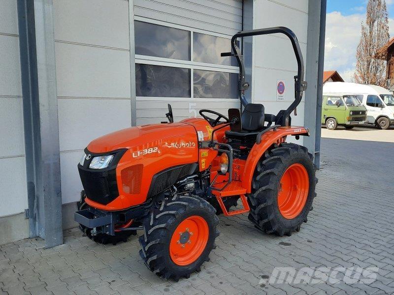 Kubota L1-382 Трактори