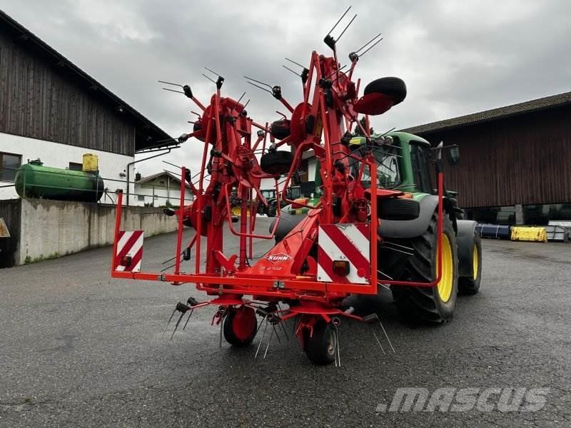 Kuhn GF 8702 Граблі і сінозворушувачі